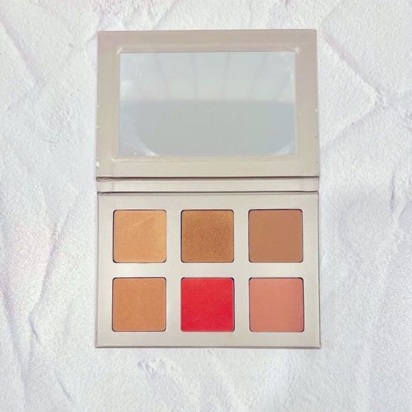 Iconic London BLAZE CHASER FACE PALETTE brand new! - Picture 1 of 9